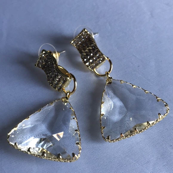 New! Clear Crystal Drop Statement Earrings - Picture 9 of 13